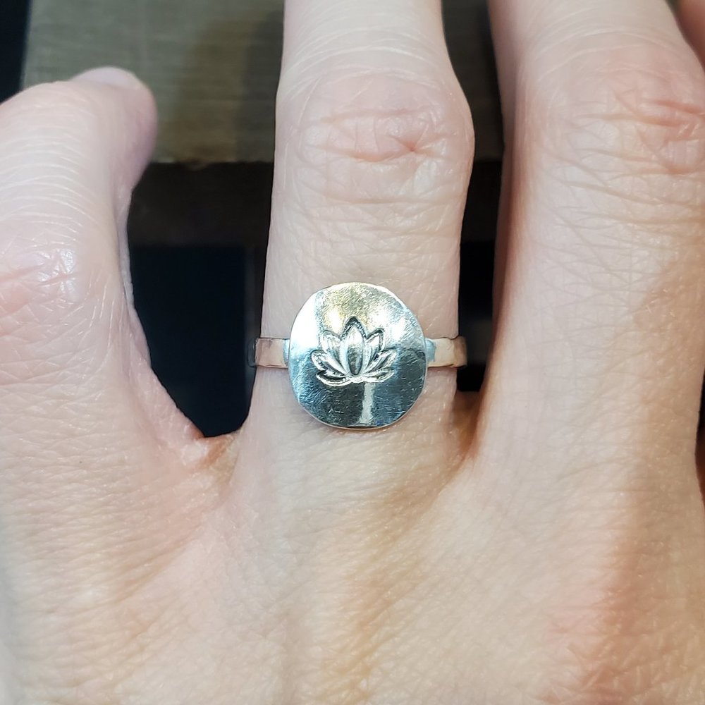 Size 7.25 925 Sterling Silver Handmade Lotus Flower Ring